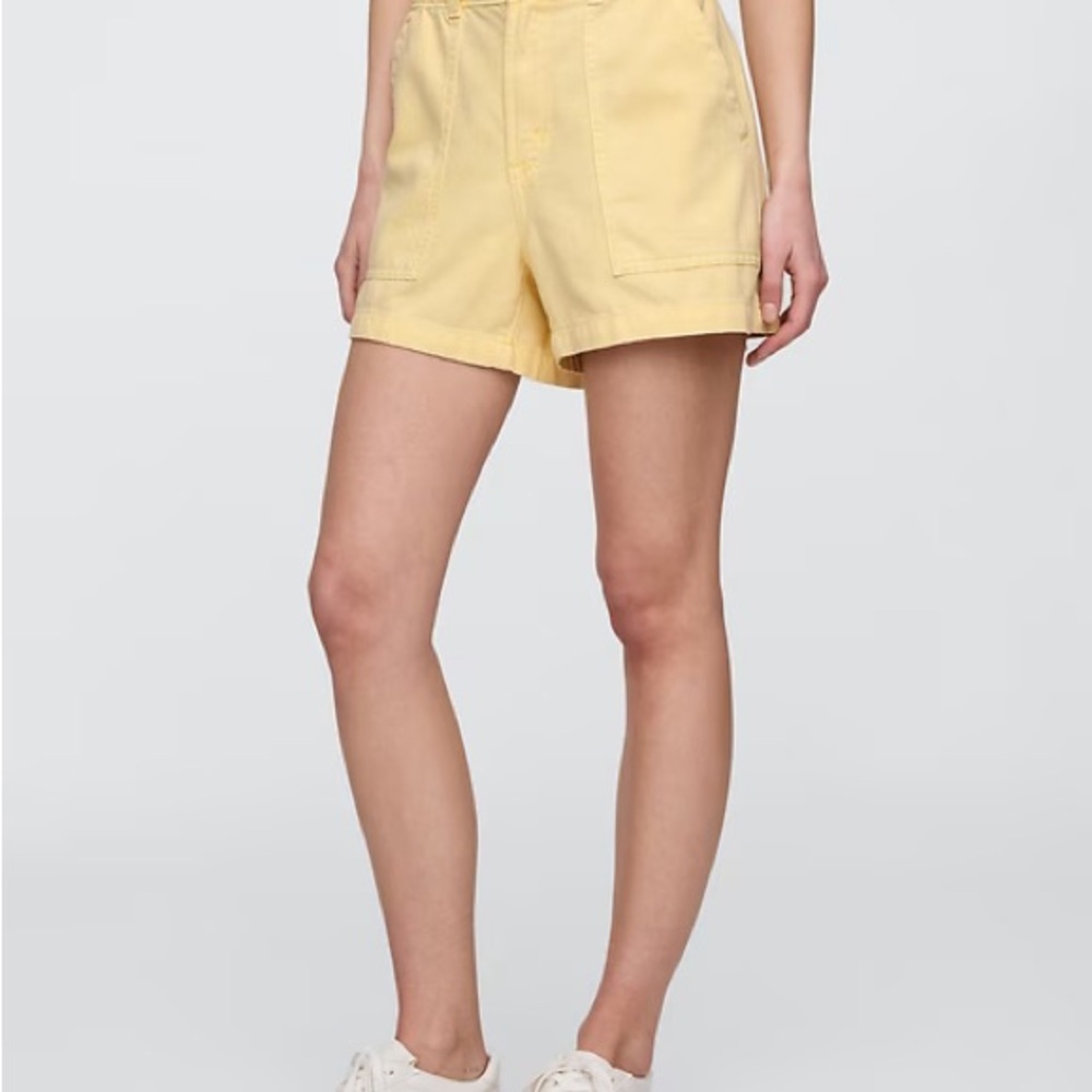 GapFactory 4" Mid Rise Stripe Soft Denim Utility Shorts in Pale Yellow Sz M
